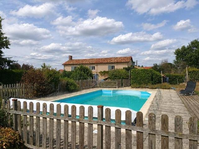 Charroux Vente Maison 86