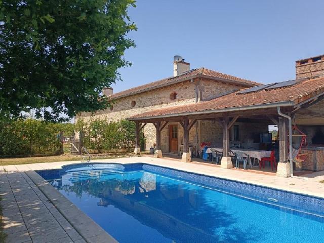 Charroux Vente Maison 86
