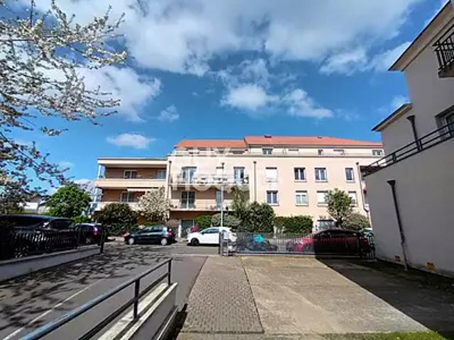 Chartres 28000 Achat / Vente appartement 5 pièces t5 au dernier étage terrasse