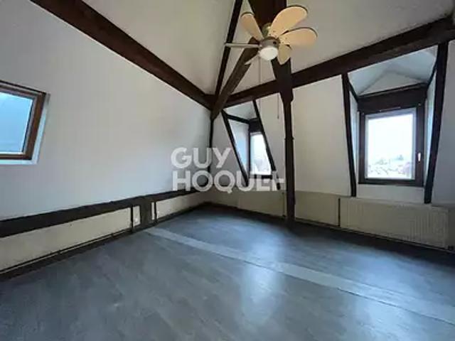 Chartres 28000 Location appartement 3 pièces t3 au dernier étage cave