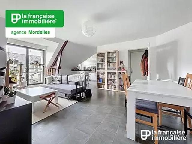 Chartres de Bretagne 35131 Achat / Vente appartement 3 pièces t3 au dernier étage cave
