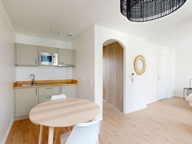 Chartres Juillet 141 — Studio XL 141