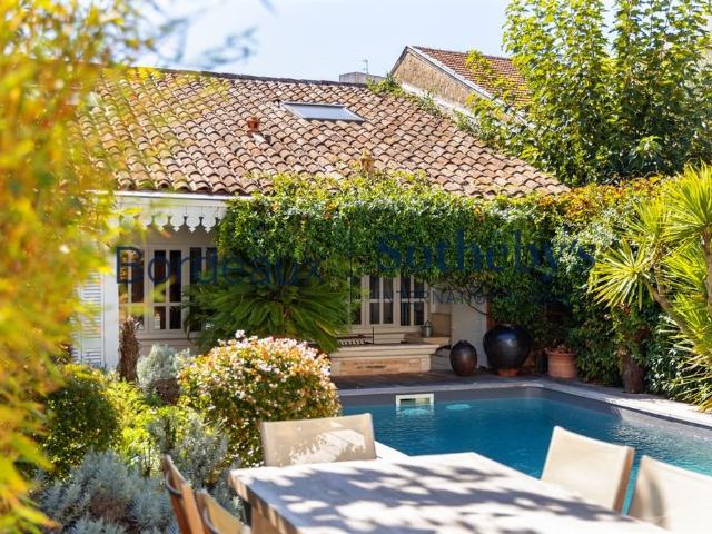 Chartrons Superbe Maison En Pierre, Jardin, Piscine, Dépen. 215m² Bordeaux