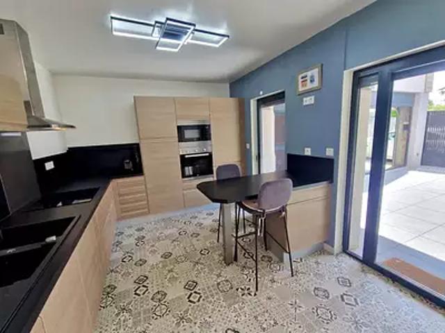 Chassieu 69680 Achat / Vente appartement 5 pièces t5