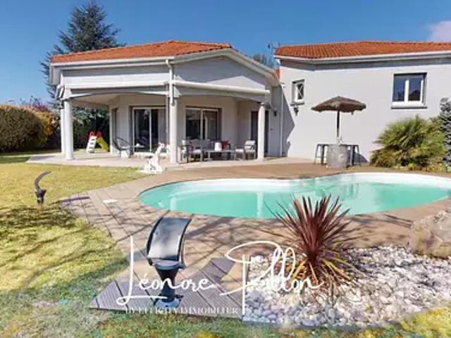 Chassieu 69680 Achat / Vente maison 7 pièces t7 piscine jardin