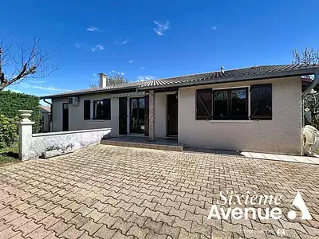Chassieu 69680 Achat / Vente maison 4 pièces t4 au dernier étage terrasse