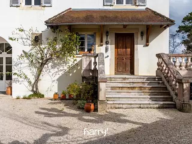 Chevigny 39290 Achat / Vente divers 11 pièces parking