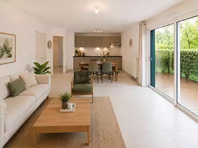 Chevry 01170 Achat / Vente appartement 3 pièces t3 parking