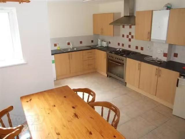 Nice 5 Ridgeway Street