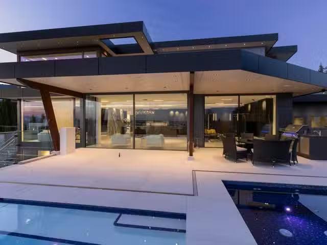 Cheap 8 BR House for rent in West Vancouver, West Vancouver, 1.