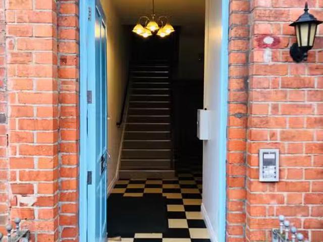 Unique 95e Eglantine Avenue