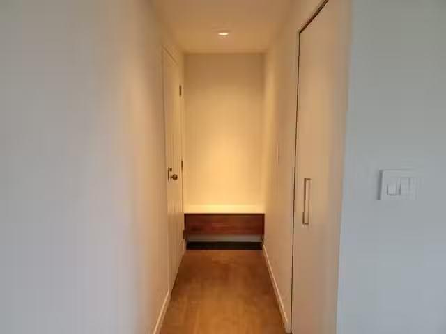 Cheap 1 BR Apartment for rent in Vancouver, Vancouver West, 70.