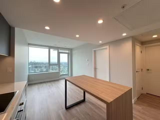 Cheap 1 BR Apartment for rent in Coquitlam, Coquitlam, 2903 56.