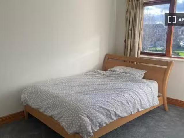 Cheap 1 BR Room in 2 bedroom apartment for rent in Dublin