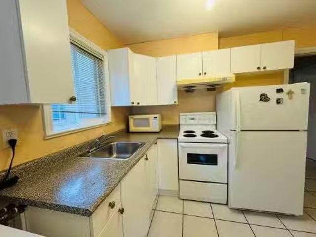 Cheap 1 BR 6000 Prince Albert Street, Vancouver, BC, V5W 3E7.