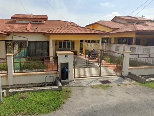 cheap 1 Storey Semi Detached House sepang 2777sqft