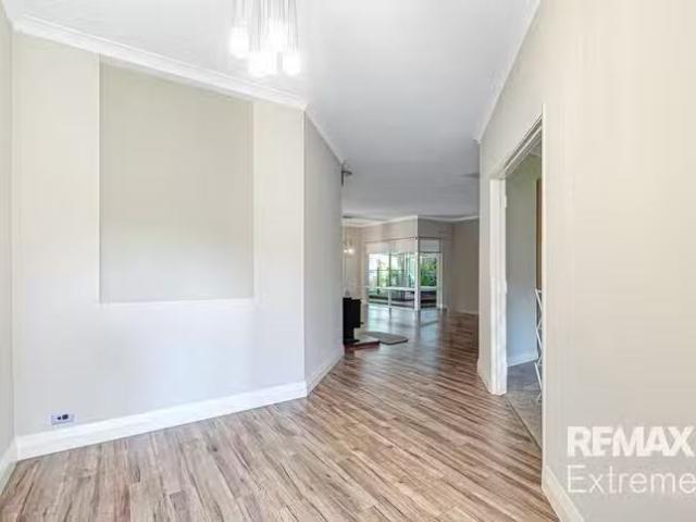 Unique 294 Rosewood Drive, Chittering, WA 6084