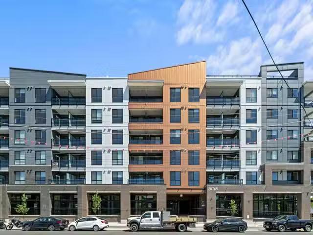 Cheap 2 BR Apartment for rent in Langley, Langley, 501 20769 F.