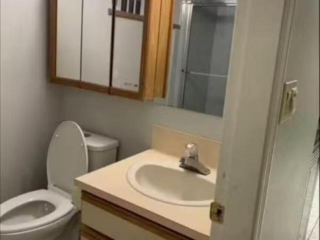 Cozy 2 BR House for rent in Vancouver, Vancouver East, 1292 E.