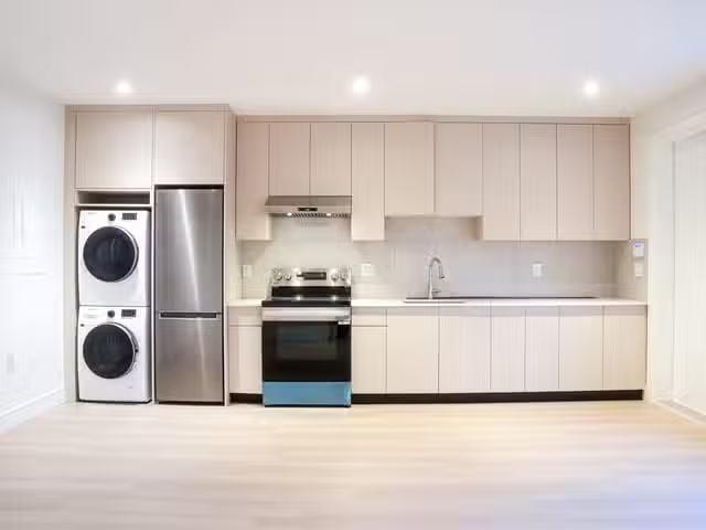 Cheap 2 BR House for rent in Vancouver, Vancouver West, 3988 W.