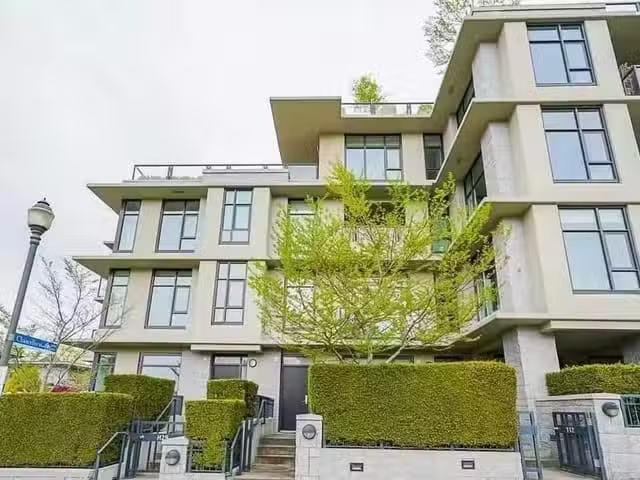 Cheap 2 BR Townhouse for rent in Vancouver, Vancouver West, 60.