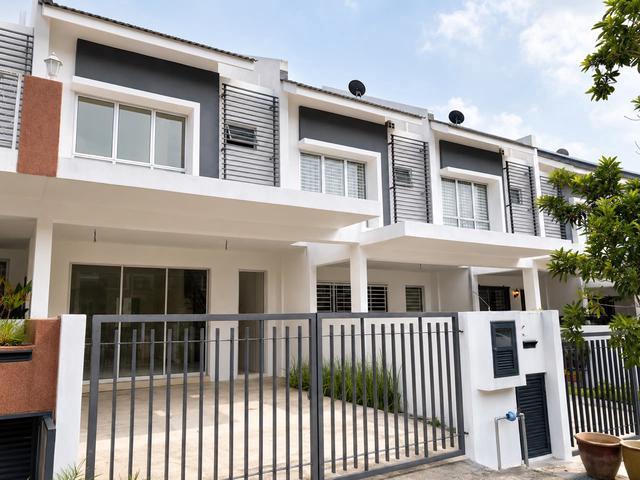 CHEAP 2 Sty Terrace House Desa 7 Bandar Country Homes Rawang