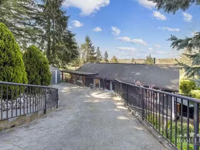 Charming 3 BR House for rent in Delta, N. Delta, Upper House 7.