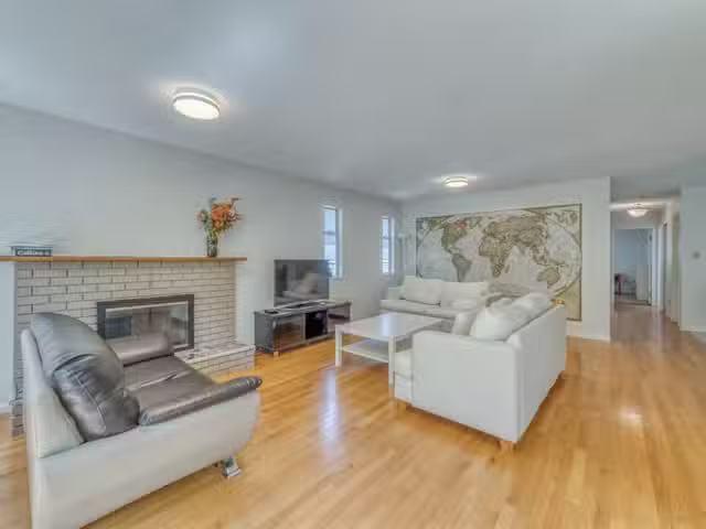 Just in! 3 BR House for rent in Vancouver, Vancouver West, Upp.