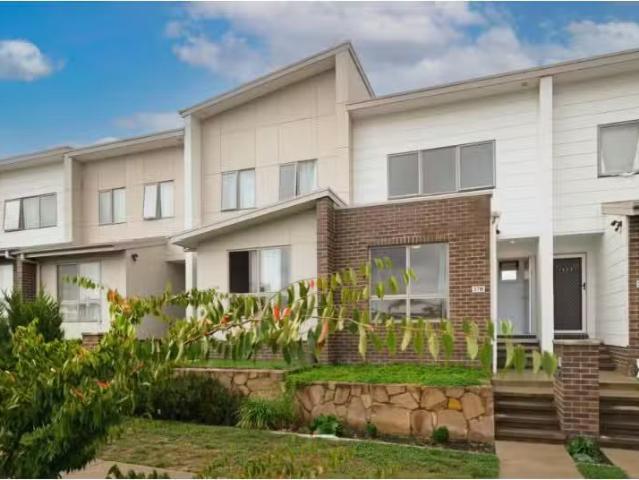 For Rent! 3 BR 37b Madgwick Street, COOMBS House for rent Lis.