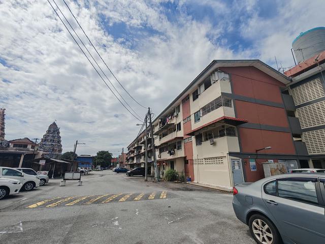 CHEAP TOWN AREA Rumah Pangsa Gajah Berang Ong Kim Wee Kota Laksamana