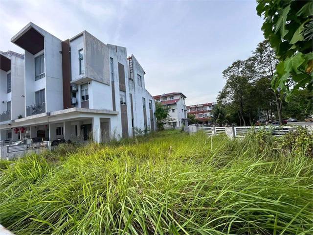 cheap townhouse taman tasik prima puchong near aeon lotus