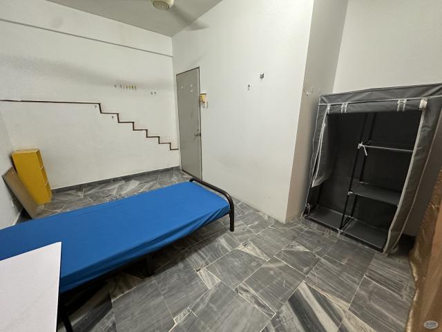 Cheap Zero Deposit with Air Cond near TAIPAN LRT at USJ area
