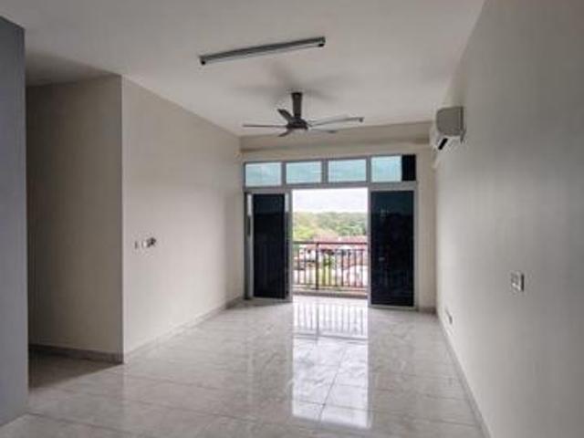 Cheap Amber Height Bandar Seri Alam 3 Bed 2 bath 2 Parking lot