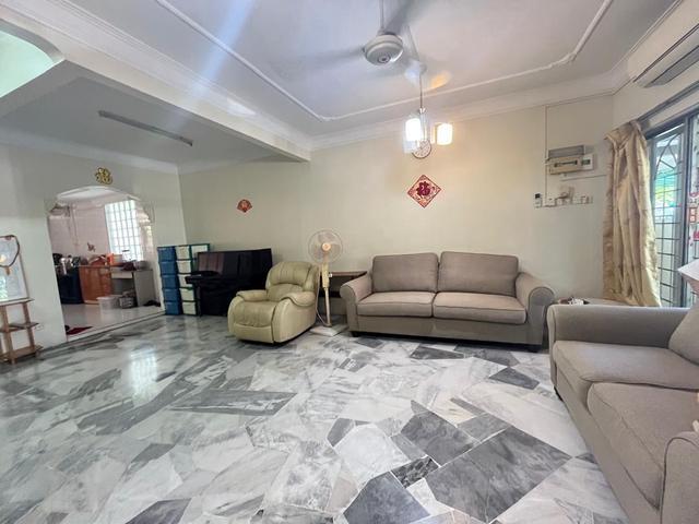 Cheap and Nice 25 storey terrace house with balcony Kajang For Sale