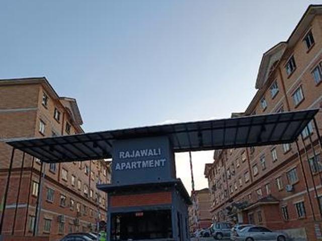 Cheap Apartment Rajawali Bandar Country Homes Good condition