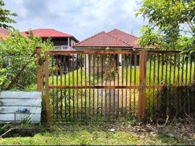 cheap below market 1 Storey Detached House Taman Meru Impian kapar