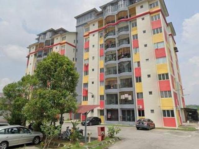 cheap below market Apartment Danau Sutera Bandar Baru Kundang rawang