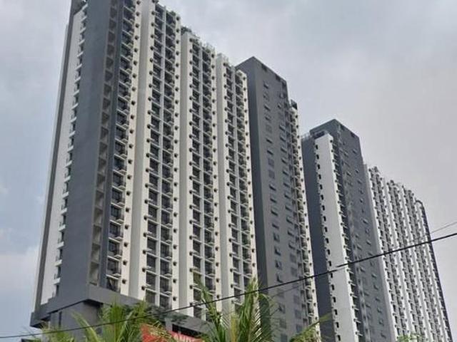 cheap below market SOHO kompleks midlandscity semenyih 450 sqft