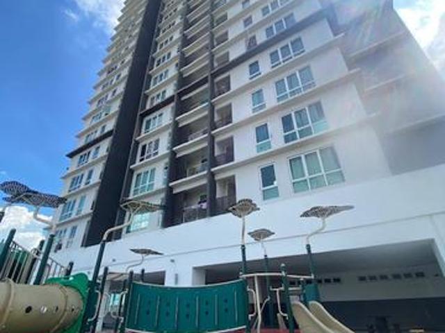 Cheap Corner lot Condo DeCentrum Kajang for Sale