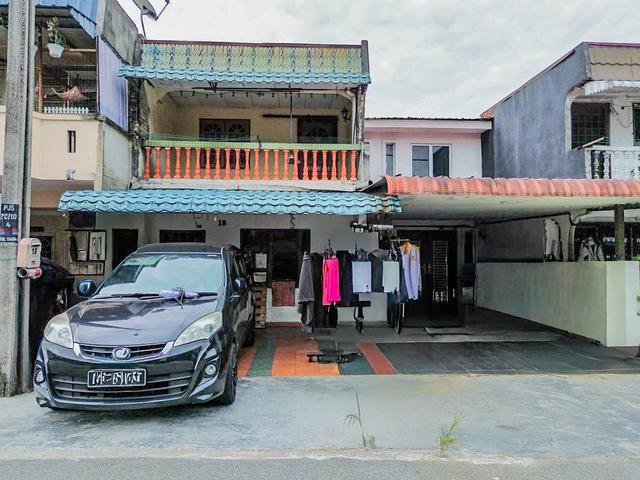 CHEAP Double Storey Taman Dato Harun Petaling Jaya 4 BEDROOMS