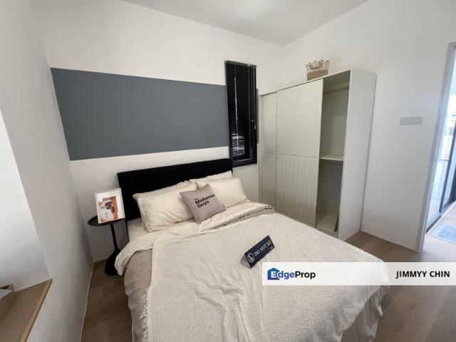 Cheap/ Estate 84/ Townhouse/ Upper unit/ 1365 sqft/ 3 bedroom