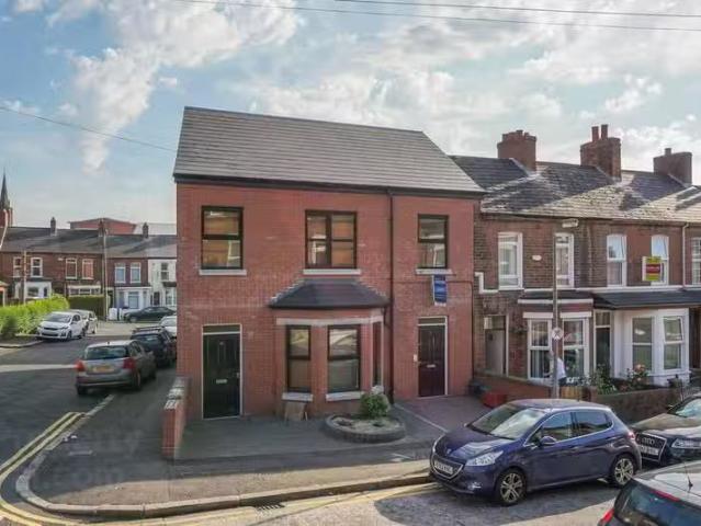 For Rent! Flat 1, 10 Melrose Street