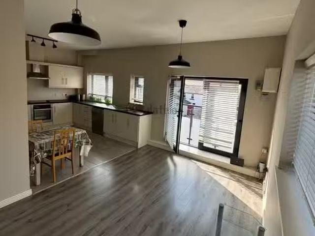 Unique Flat 3, 26 Bridge Street, Cootehill, Cootehill, Co. Ca.