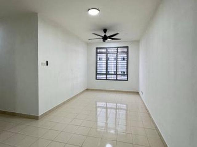 Cheap Full Loan Denai Nusantara Gelang Patah 3 Bedrooms Gated guarded