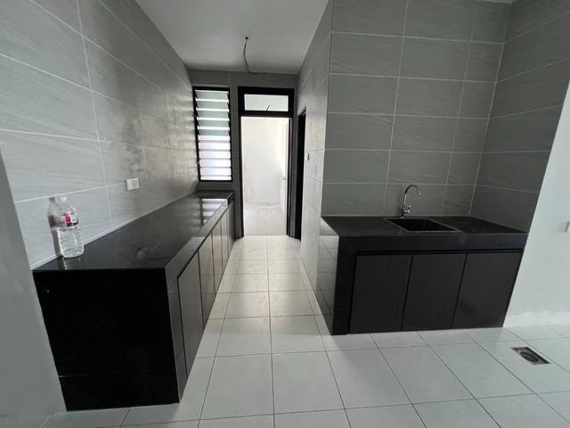 Cheap Gizo 11 2 bedroom smallest unit next samajaya industry