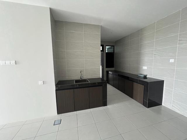 Cheap Gizo 11 3 bedroom 1224 sqft next samajaya industry