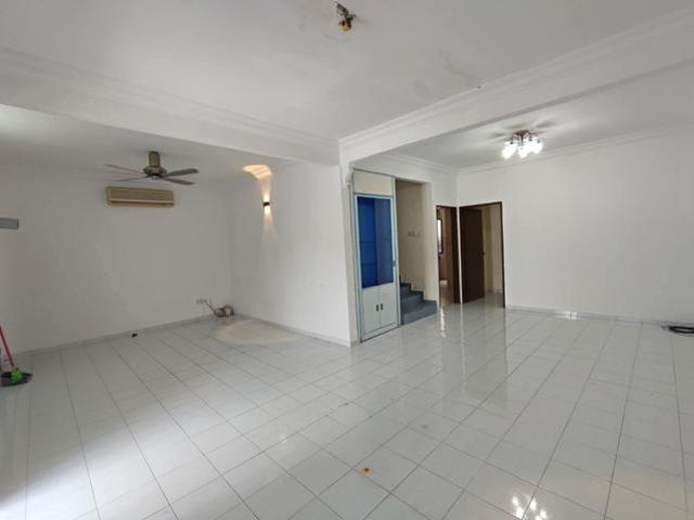 CHEAP IN MARKETDouble Storey Terrace Semabok Jaya Pertam Bukit Piatu
