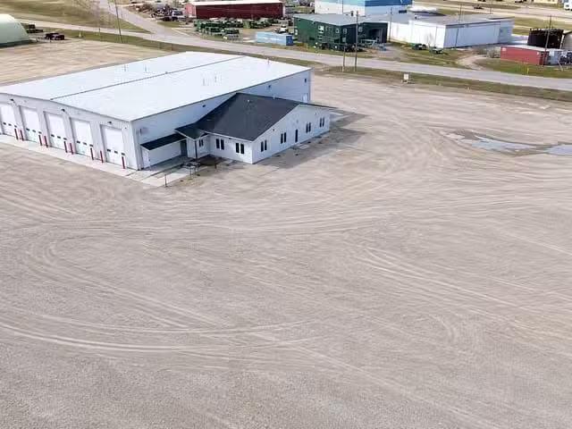 Rental! Industrial for lease in Fort St. John, Fort St. John.