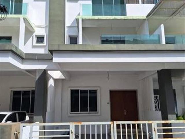 CHEAP Maple Residence 3 Storey Terrace Gated Guarded Butterworth