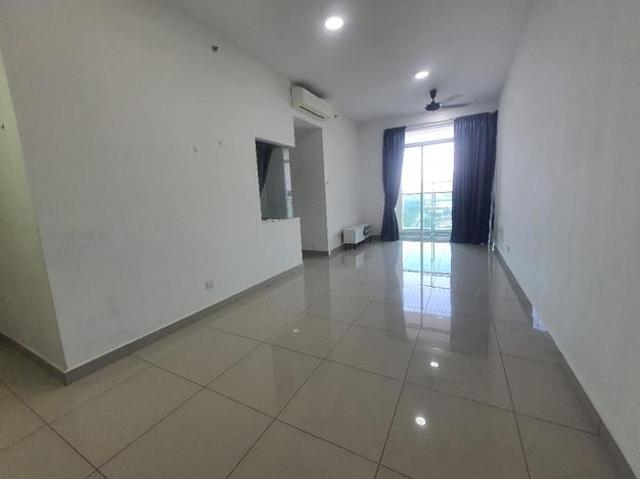 Cheap Mutiara Ville Residence Partial Furnish lakefront at Cyberjaya